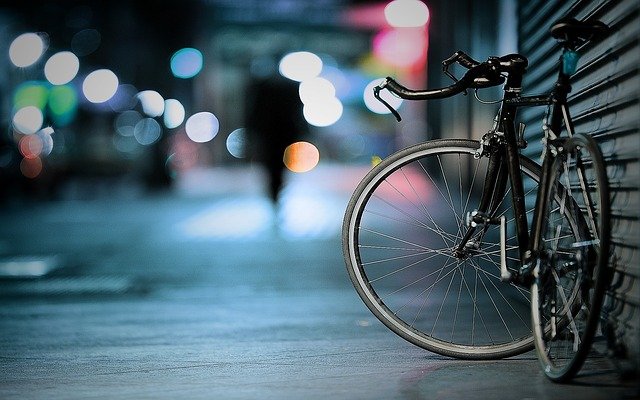 10 Safety Things to Remember When Riding a Bicycle in Chicago