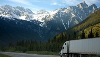 What to Look for When Purchasing Commercial Trucks