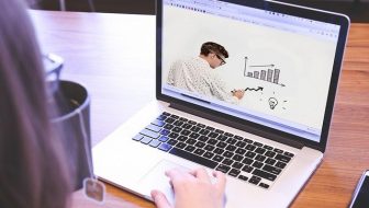 Why should you Choose an Online MBA in 2022?