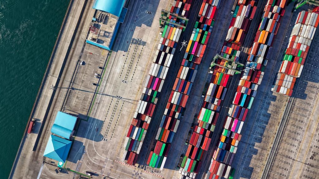 Revolutionizing Logistics: The Digital Transformation of Supply Chains