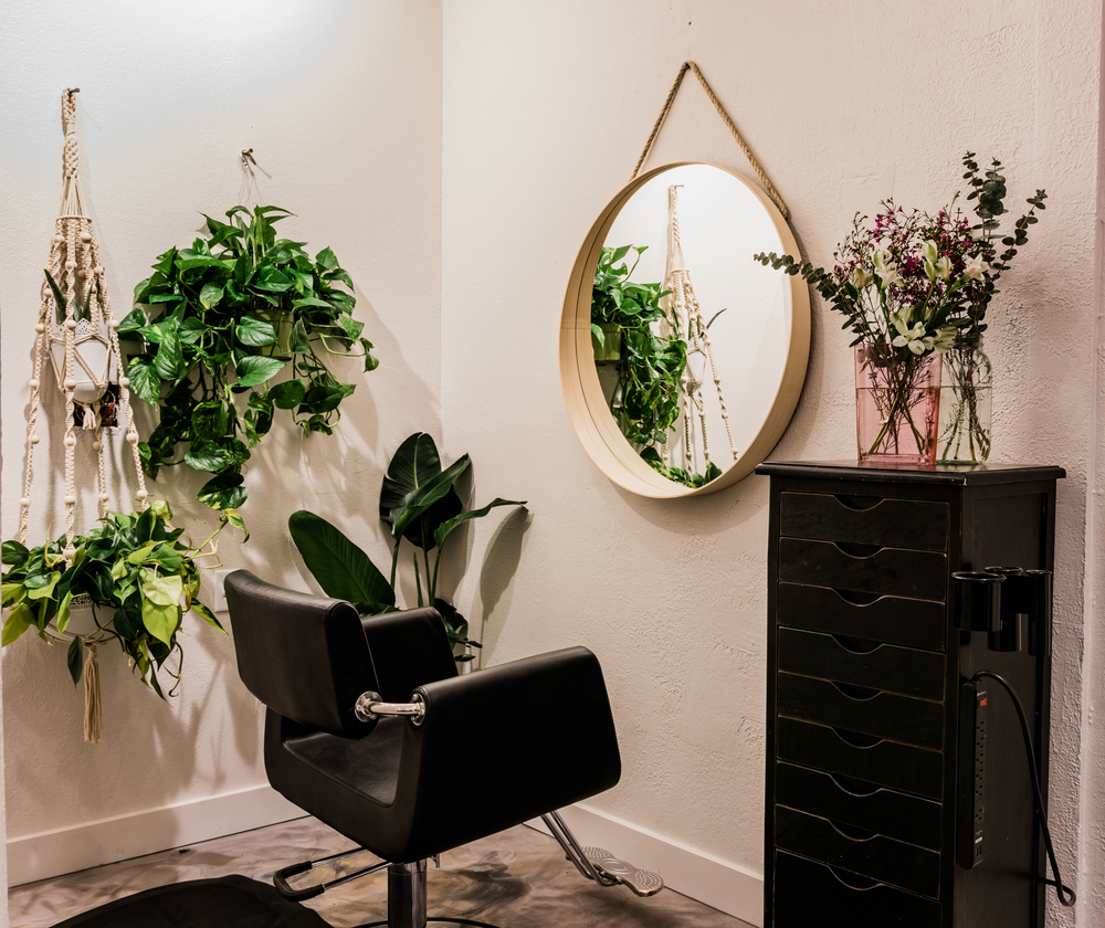 5 Things to Consider Before Renting a Salon Suite