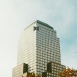 How Berkshire Hathaway’s Strategy Compares to the Broader S&P 500