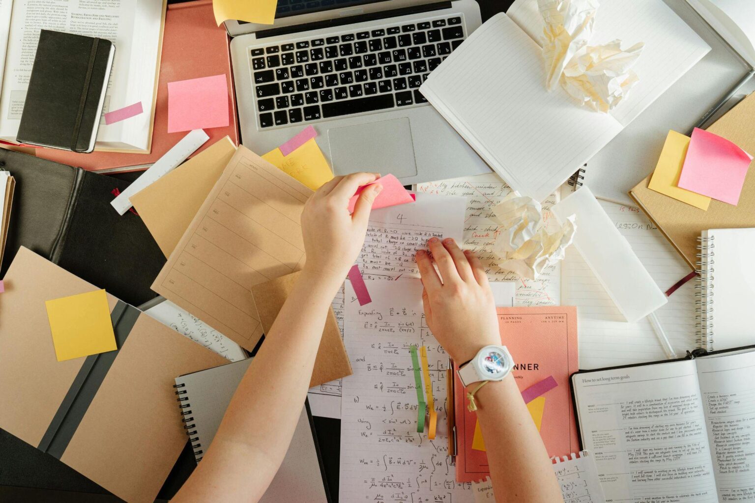 How ADHD Affects Daily Life at Work, School, and Home ...